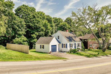 69 Oak St 03