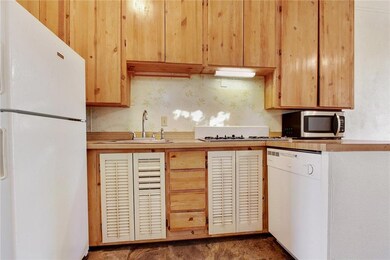 5229 Coliseum St unit Upper, New Orleans, LA 70115 - photo 6