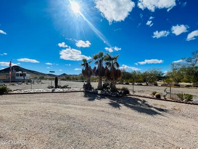 776 W Desert Dr, Quartzsite, AZ 85346 - photo 2