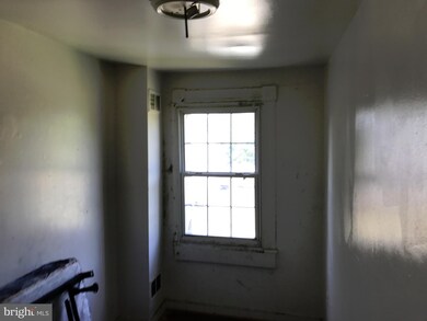 524 Brunswick St, Baltimore, MD 21223 - photo 7