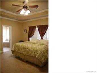 LARGE AND GORGEOUS MASTER BED