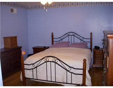 14 Robinson Way, West Warwick, RI 02893 - photo 4