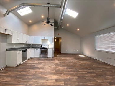 1108 4th Ave, Coraopolis, PA 15108 - photo 3