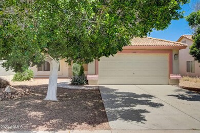5-web-or-mls-S Valley Dr-005