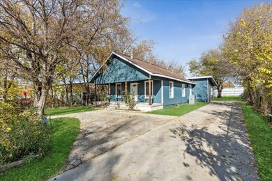 1305 NE 34th St, Fort Worth, TX 76106 - photo 3