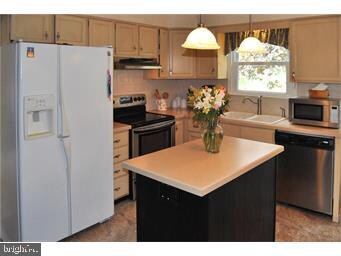 5531 Nina Cir, Coopersburg, PA 18036 - photo 4