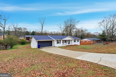 6642 Forestdale Ln, Douglasville, GA 30135 - photo 4