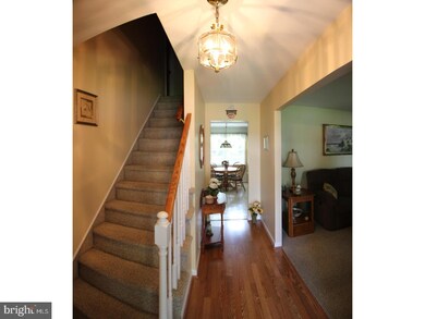 28 Tanglewood Dr, Langhorne, PA 19047 - photo 4