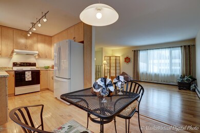 Nice open floor plan!