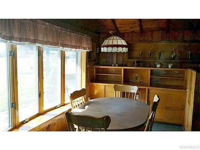 Breakfast Room.