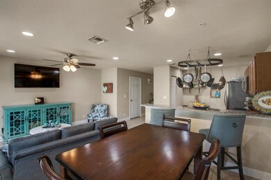373 SE Bloxham Way-7