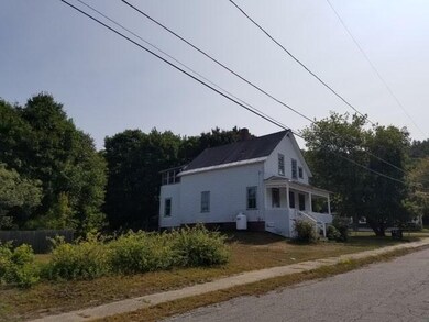 22 Chase St, Claremont, NH 03743 - photo 4