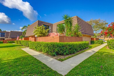 1818 18th Ct, Jupiter, FL 33477 - photo 2