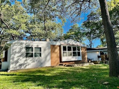 17308 Forestway Dr, Hazel Crest, IL 60429 - photo 2