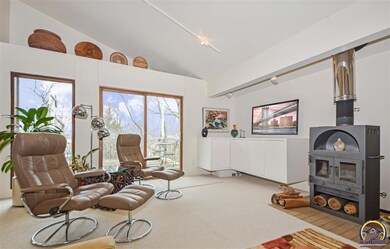 4864 SW Skyline Pkwy, Topeka, KS 66614 - photo 3