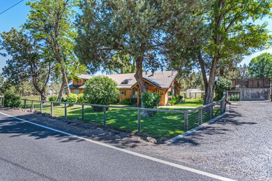 Waugh Rd 62470 (2 of 45)