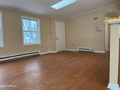 Living Rm B