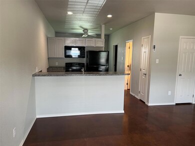 215 Price Ln unit 12, Weatherford, TX 76085 - photo 3