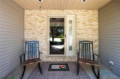 1915 Wyoming Trail, Findlay, OH 45840 - photo 4