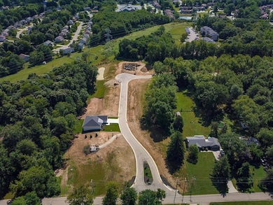 498 Sanctuary Way, Cincinnati, OH 45255 - photo 2