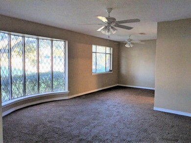 16942 Worden Ln, Friendswood, TX 77546 - photo 4