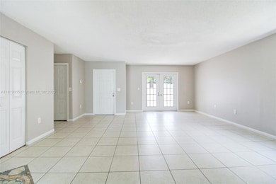 9741 SW 12th St, Pembroke Pines, FL 33025 - photo 4