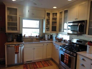 Kitchen Quartz counter tops and sink