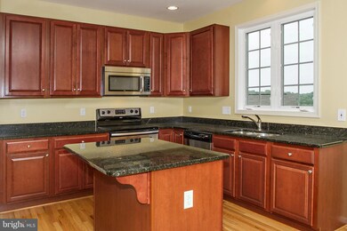 6077 Toomey Ln, Elkridge, MD 21075 - photo 3