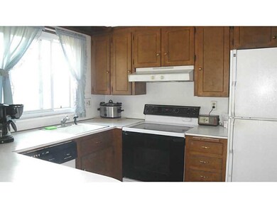 726 Narragansett Pkwy, Warwick, RI 02888 - photo 7