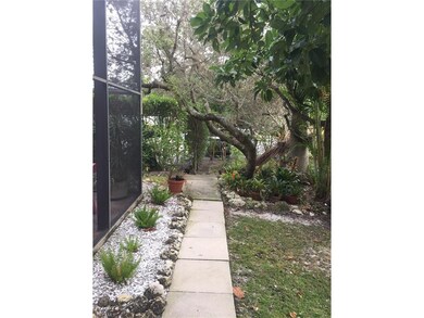 516 11th Ave S unit 4, Naples, FL 34102 - photo 2