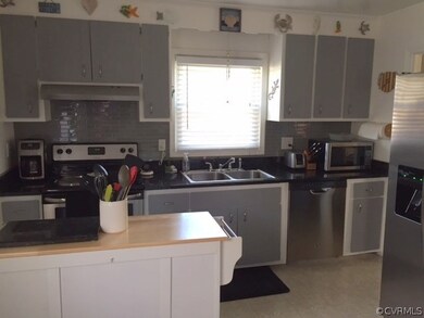 8813 Leafycreek Dr, North Chesterfield, VA 23237 - photo 5