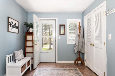 7 Twin Isles Rd, Londonderry, NH 03053 - photo 5