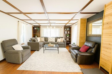 52 Somerset St, Millinocket, ME 04462 - photo 5