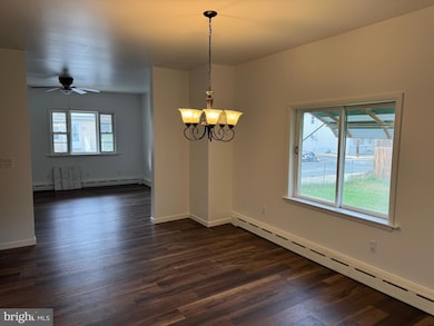 26 Main St, Middleport, PA 17953 - photo 5