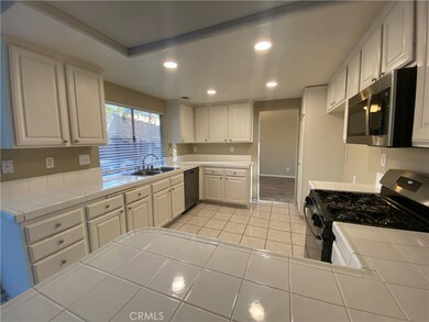 32770 Royal Oak Ln, Lake Elsinore, CA 92530 - photo 7