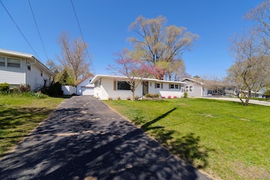 923 Maple, Ludington