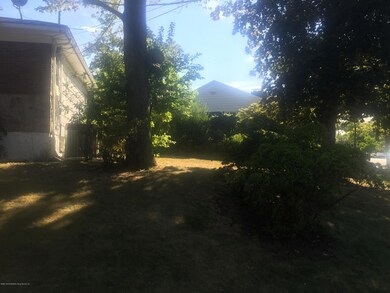62 E Cheshire Place, Staten Island, NY 10301 - photo 5