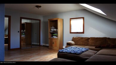 upstairs bed 3
