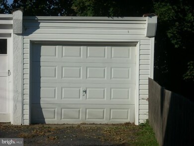 204 Stanley Ave, Havertown, PA 19083 - photo 4