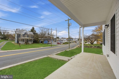 819 Moler Ave E, Martinsburg, WV 25401 - photo 6