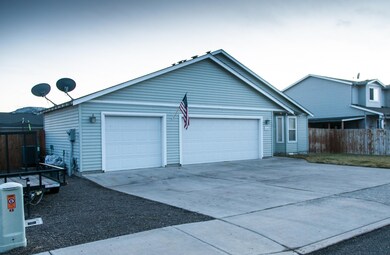 656 E D St, Culver, OR 97734 - photo 2