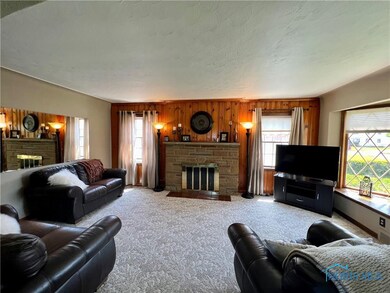 4834 293rd St, Toledo, OH 43611 - photo 2