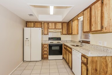 020-photo-kitchen-12246949
