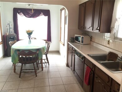 175 Omar St, Struthers, OH 44471 - photo 2