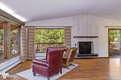 06-Living Room-ELKO5918