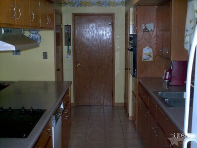 217 W Andrews St, Monroe, IN 46772 - photo 6