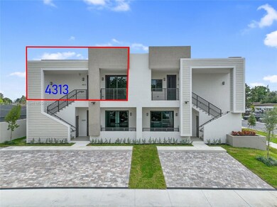 4313 E 8th Ct unit B, Hialeah, FL 33013 - photo 2