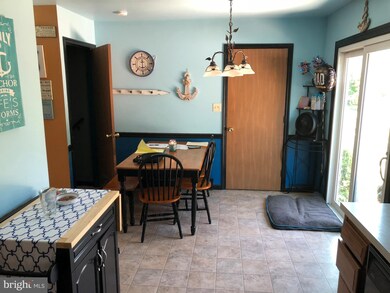 865 Locust St, Denver, PA 17517 - photo 7