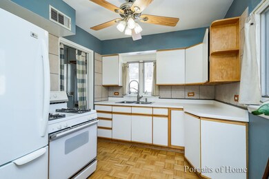 1333 College Ave, Wheaton, IL 60187 - photo 7