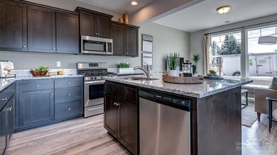 20582 SE Cameron Ave, Bend, OR 97702 - photo 7